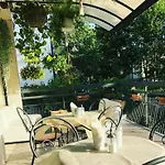Lux