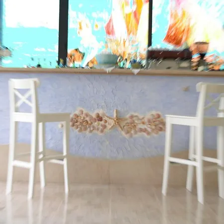מלון Lux צ'סנטיקו