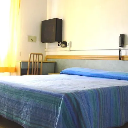 Hotel Lux 3*