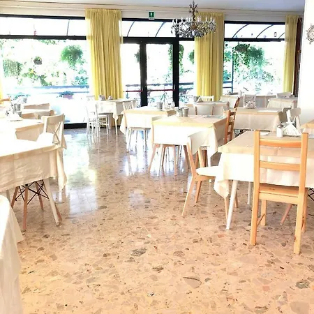 Ξενοδοχείο Lux Cesenatico